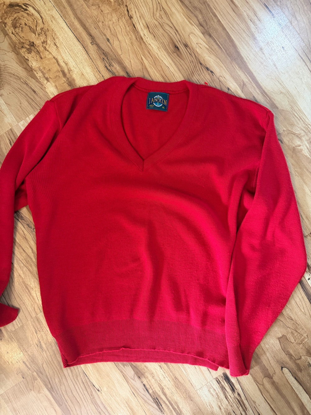 V-Neck Red Men's Sweater Jantzen 80s Vintage